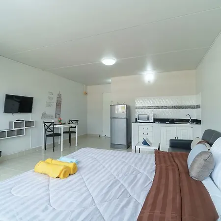 Popular Condo Muangthong By Khun Eve Nonthaburi Exterior photo