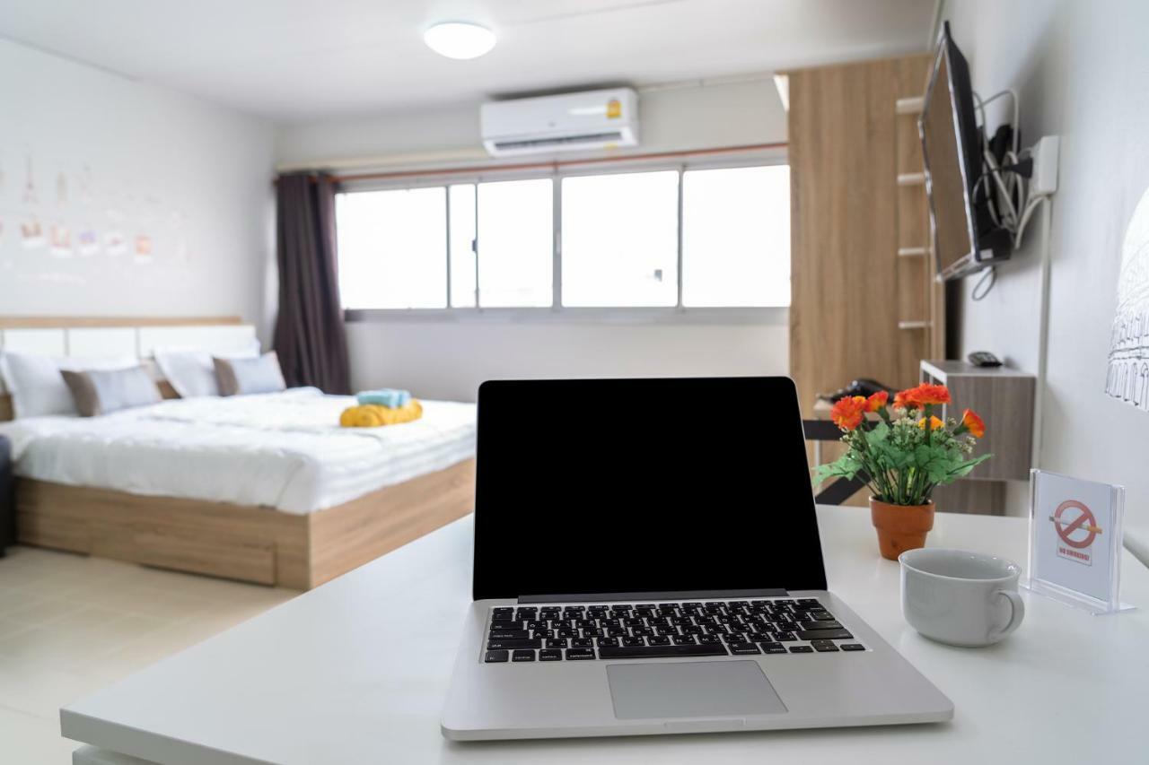 Apartment Popular Muangthong By Khun Eve